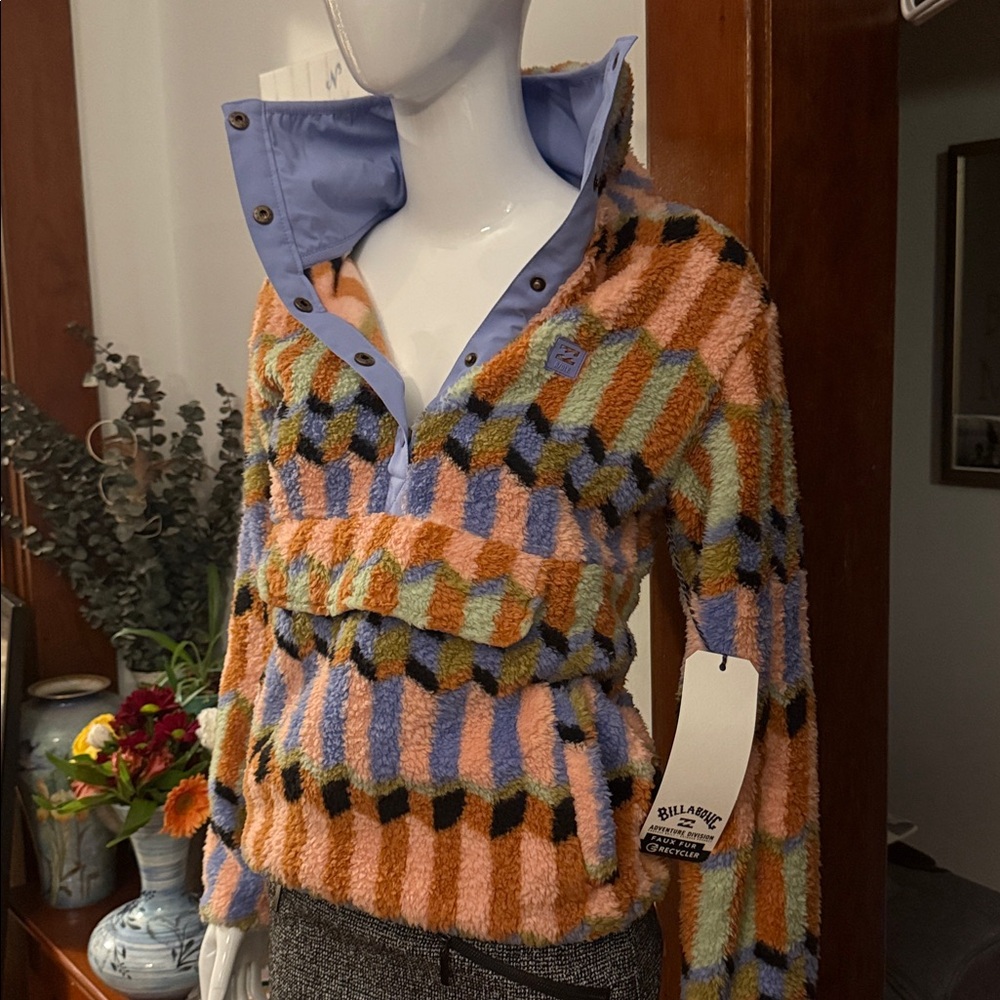 NWT Billabong size XS Multicolor Striped Women's Sweater. Velcro pocket and snap